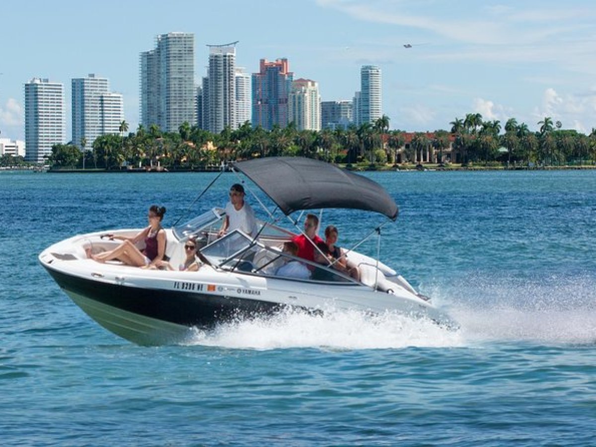 Private Boat Cruise in Miami with Miami Sightseeing Cruises