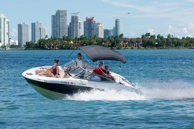 Private Boat Cruise in Miami with Miami Sightseeing Cruises