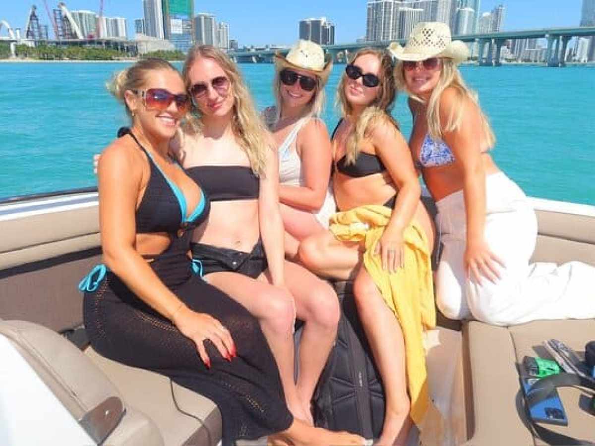 Private Boat Tour In Miami Beach_Miami Sightseeing Cruises