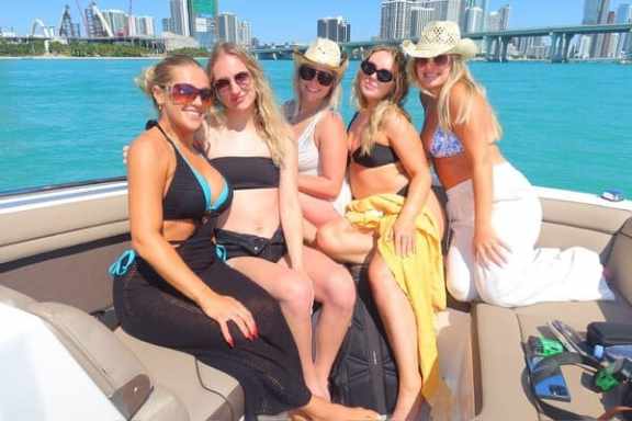 Private Boat Tour In Miami Beach_Miami Sightseeing Cruises