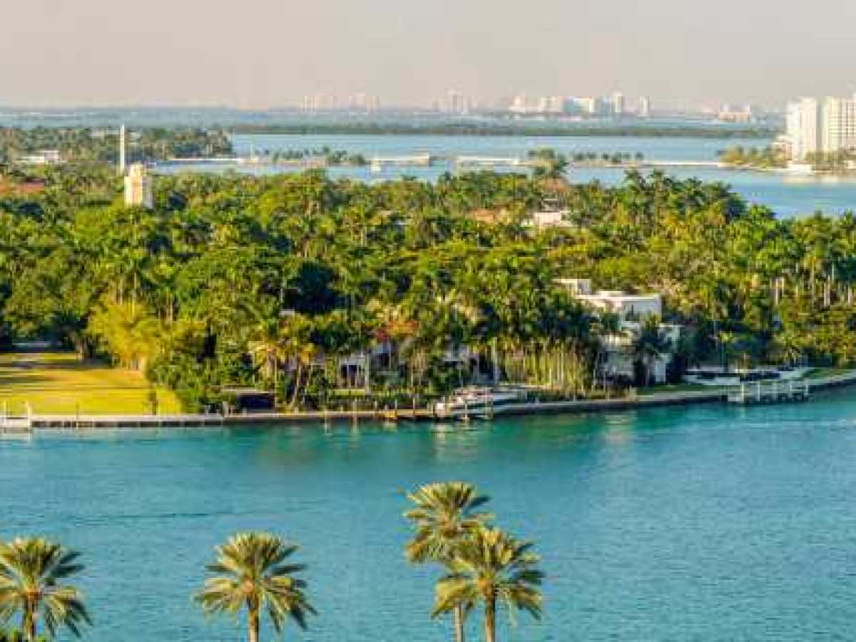 Private Star Island Boat Tour in Miami