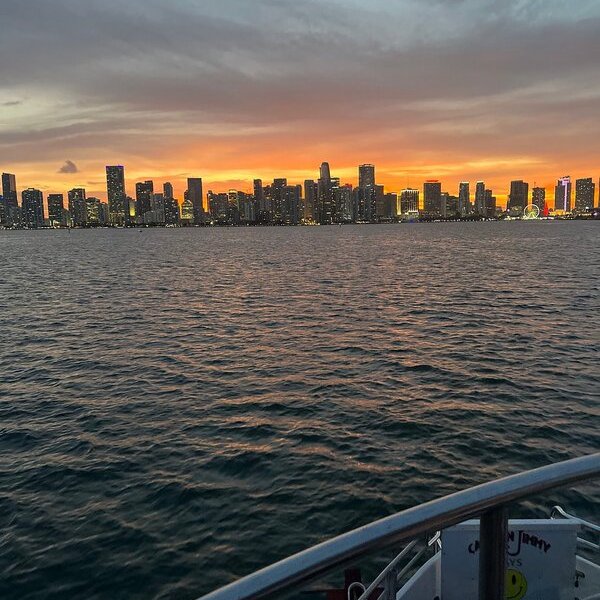 Miami Sunset Cocktail and City Lights Cruise | Miami Sightseeing Cruises